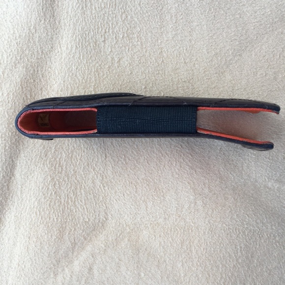 Authentic Chanel Brown Leather Quilted Cambon iPod Phone Case - Picture 3 of 14